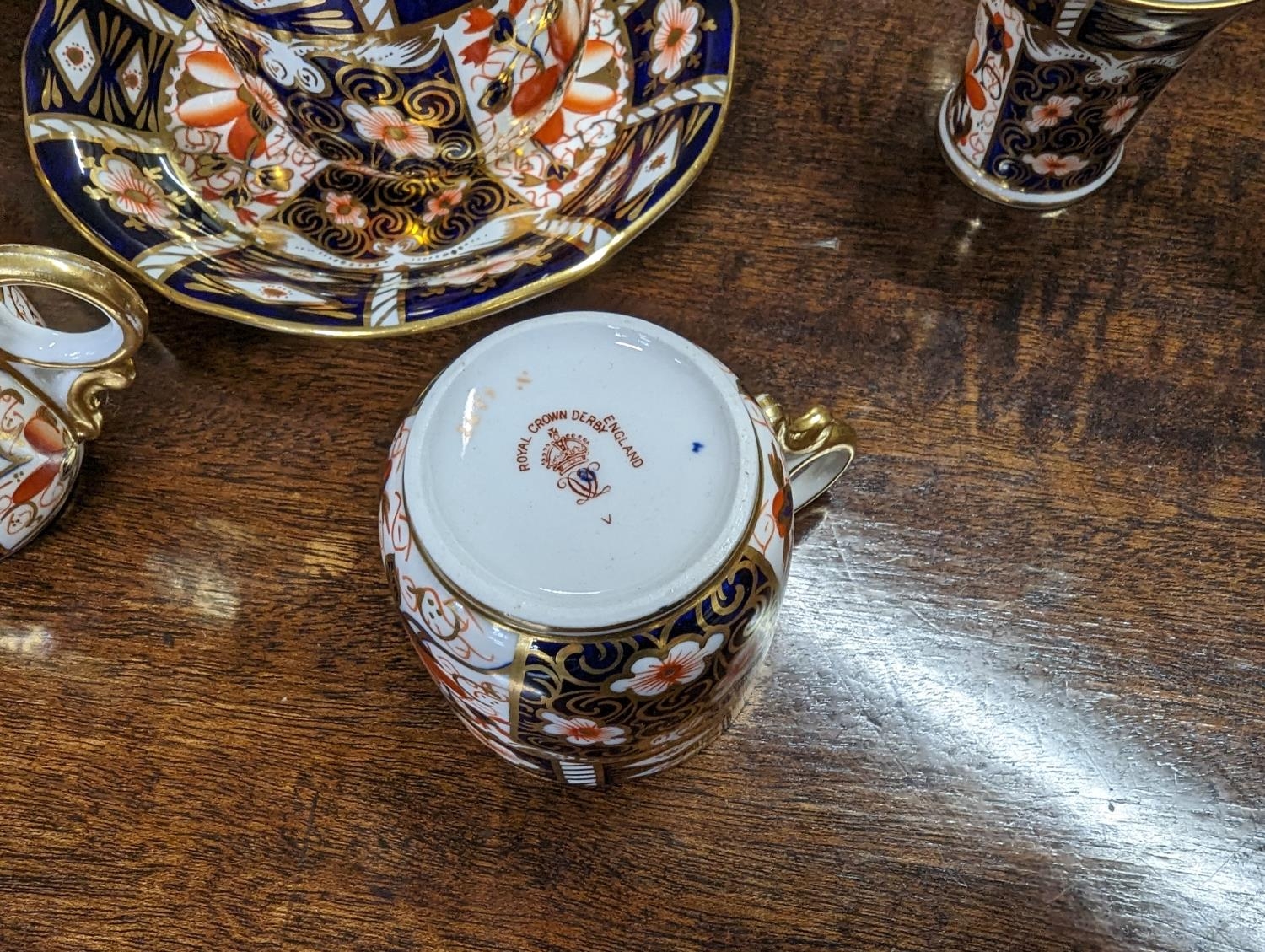 Eighty-six piece Royal Crown Derby Imari bone china part tea and coffee set, pattern 2451, - Bild 3 aus 8