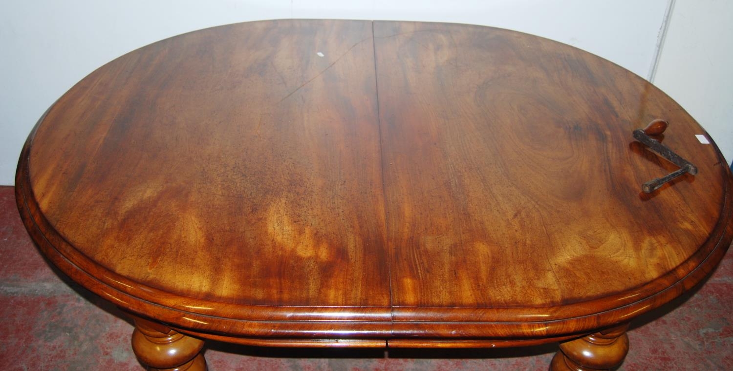 Victorian mahogany extending D-end dining table, on turned supports with castors, 71cm high, 167cm - Image 3 of 4