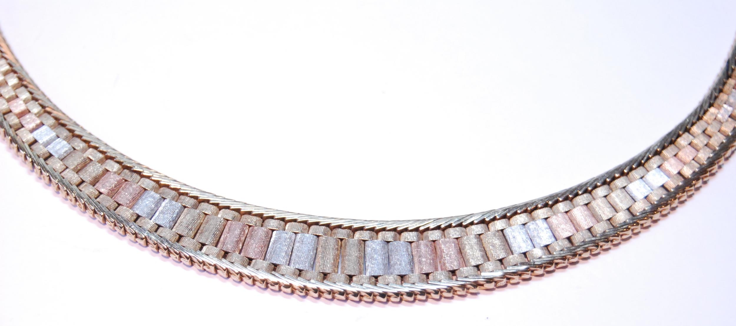 9ct coloured gold necklet, tapering, 42cm, 29g. - Image 2 of 2