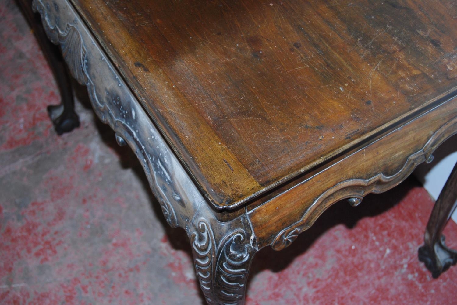 Antique mahogany silver table in the manner of Thomas Chippendale, the rectangular top with canted - Bild 4 aus 5