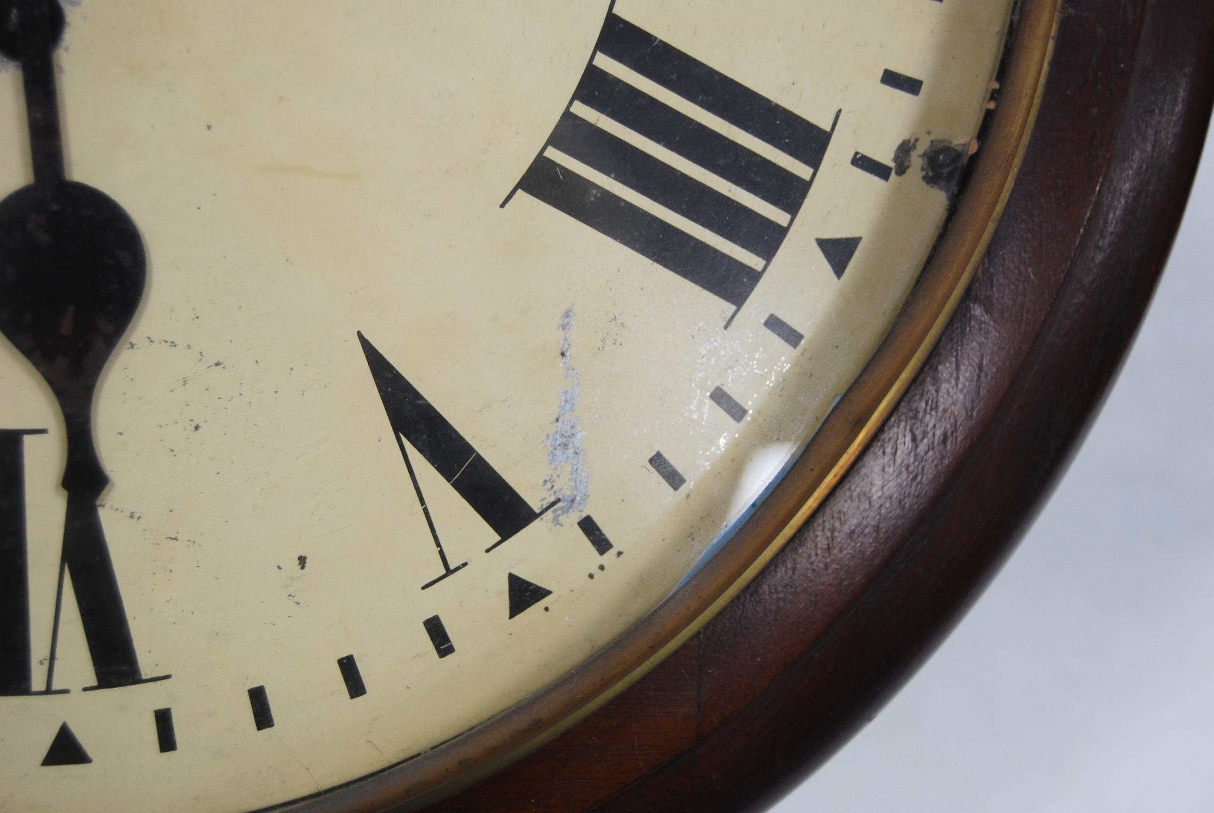 Early 20th century mahogany Post Office wall clock with fusee movement, 40cm diameter. - Image 5 of 9