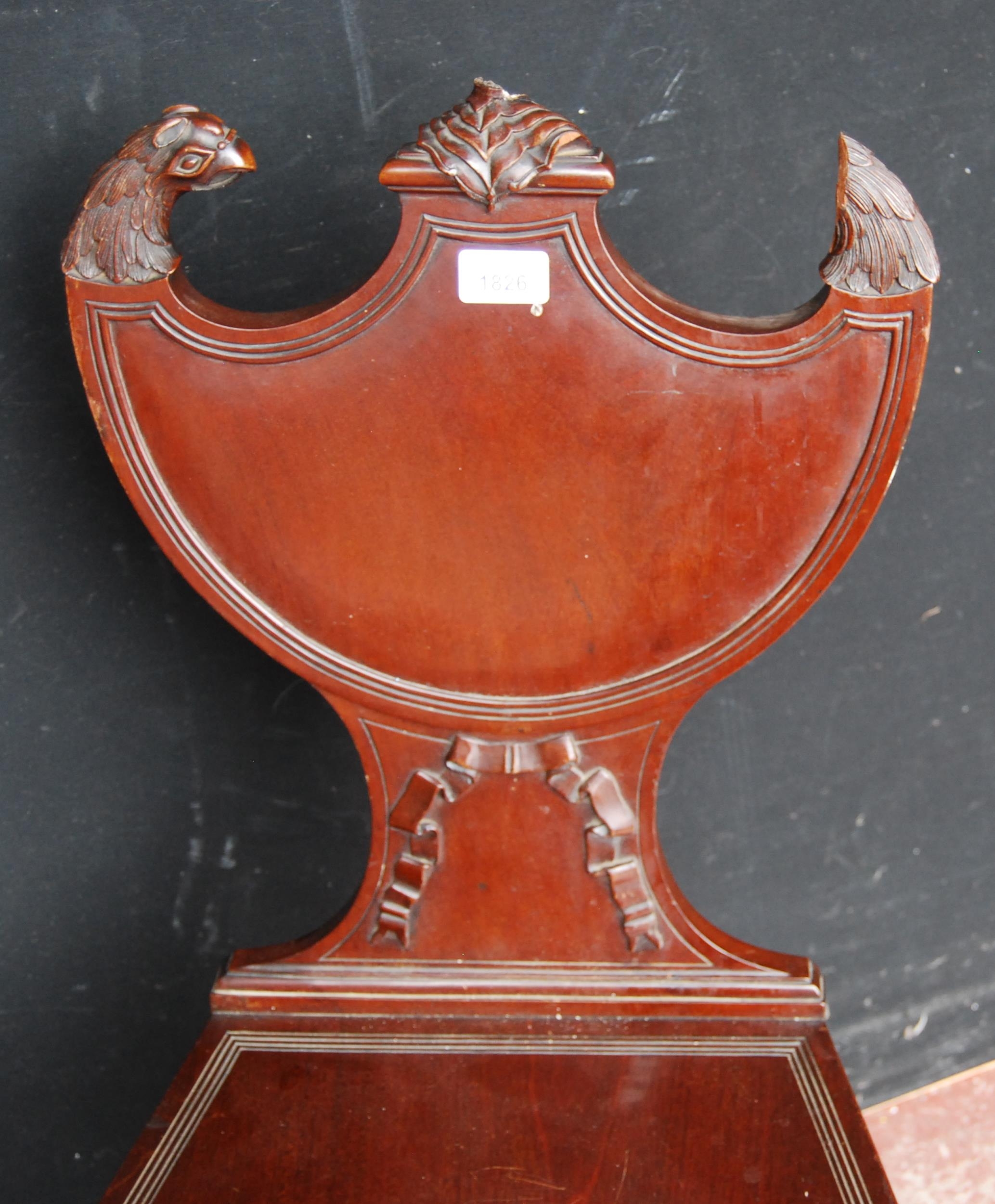 19th century mahogany hall chair by Gillows of Lancaster, with eagle surmounts to the the shield- - Bild 4 aus 10