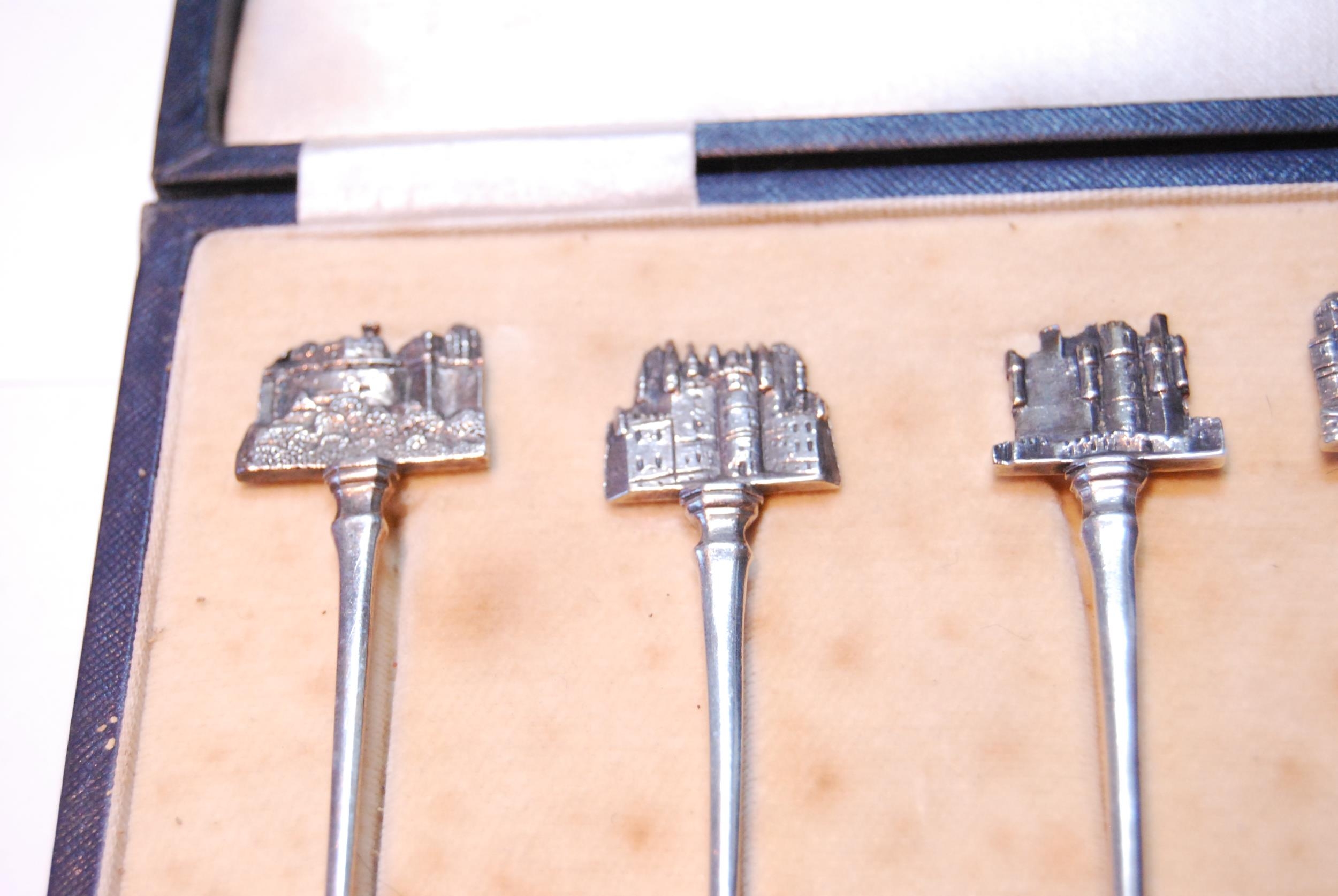 Set of six silver coffee spoons with finials depicting various Scottish castles, Edinburgh 1936, - Image 3 of 8