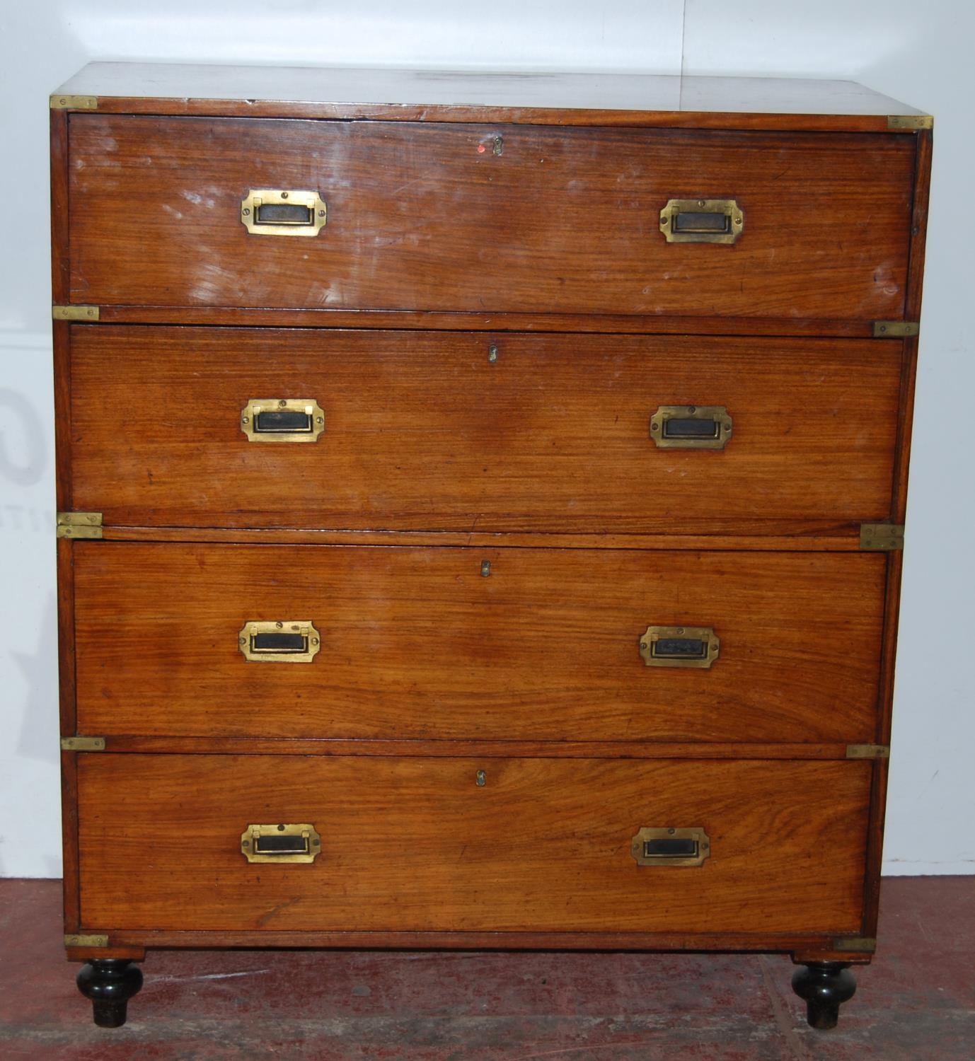 Victorian camphorwood military campaign chest of four long drawers in two sections, bound in brass - Bild 2 aus 9