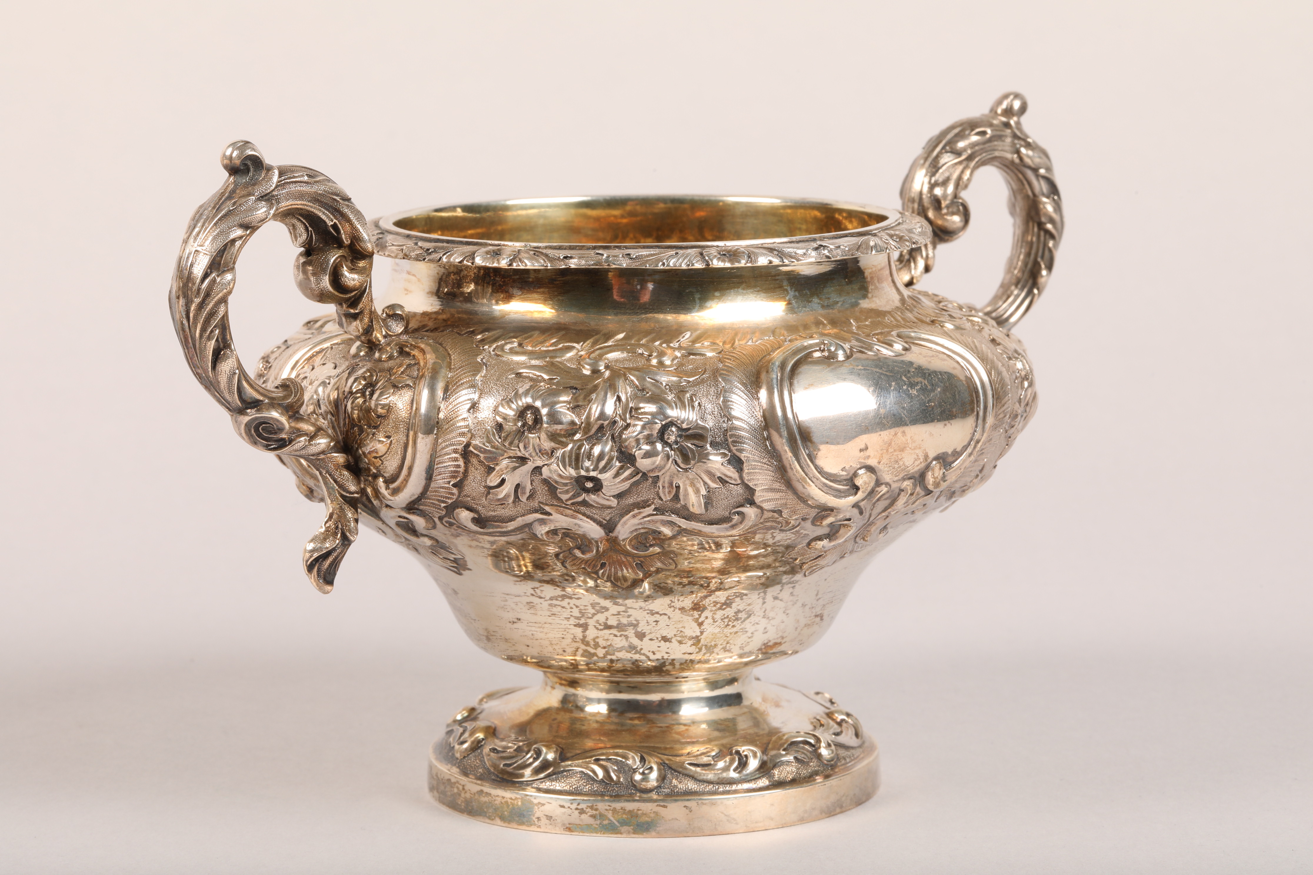 Victorian three piece silver tea service comprising of a teapot, sugar bowl and cream jug, with - Image 9 of 12