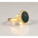 Gents 18 carat gold bloodstone signet ring ring size Q, weight 6.2g