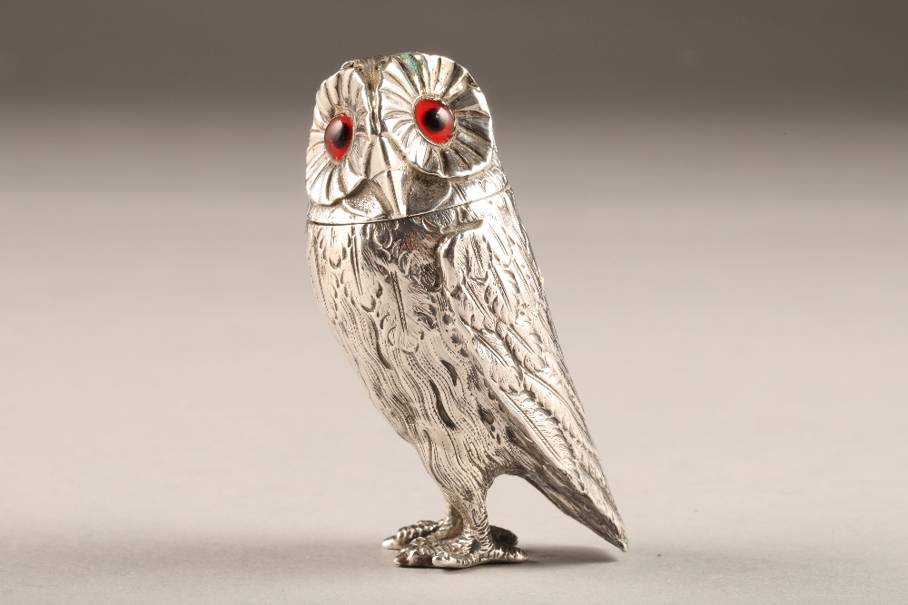 Victorian silver Owl novelty pepper pot, assay marked London 1849 possibly George Burrows II, length - Image 4 of 7