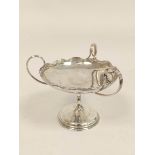 Silver tazza with reeded loop handles, by Mappin & Webb, London 1928, 225g.