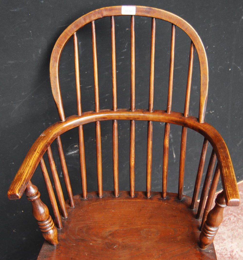 Antique ash and elm Windsor armchair with hoop frame, stick back and solid seat, on turned - Image 3 of 6