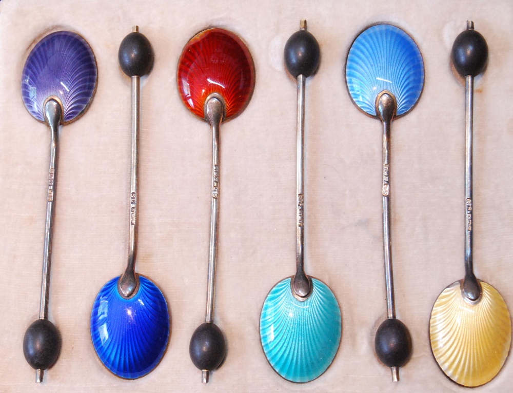 Set of six silver and guilloché enamel coffee spoons, hallmarks for Birmingham 1929-30, harlequin- - Image 2 of 9