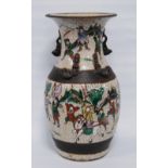 Chinese crackle glazed vase (20th century) decorated with a battle scene in polychrome enamels, with