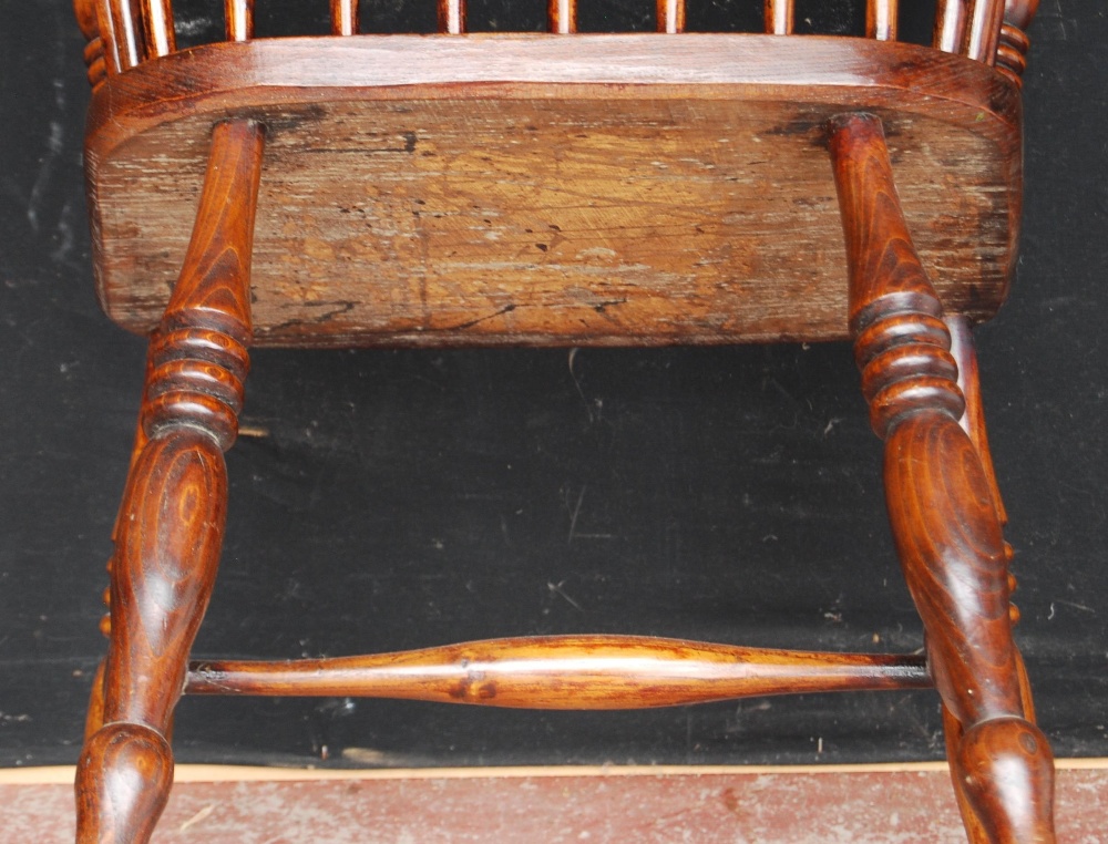 Antique ash and elm Windsor armchair with hoop frame, stick back and solid seat, on turned - Image 6 of 6