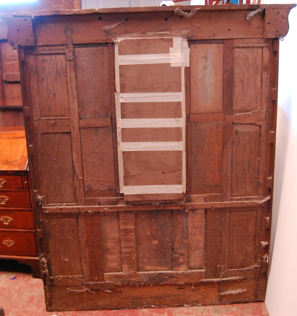 English Arts & Crafts  Oak hallstand with naturalistic cornice and five ornate pegs above a Gothic- - Image 5 of 5