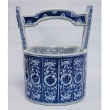 Chinese ceramic well bucket (teoke) (last quarter of the 20th century) in the Kangxi period style