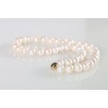 Cultured pearl necklace with 9ct gold ball clasp, 45cm.