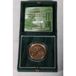 The Royal Mint UNITED KINGDOM Queen Elizabeth II (1952-2022) brilliant uncirculated gold five pounds