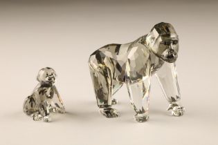 Swarovski crystal figure group, 'Endangered Wildlife' gorillas, boxed, height 11cm