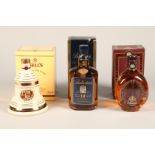 Bells blended Scotch whisky Christmas decanter 2008, 70cl, 40% vol with cardboard box Ballantines