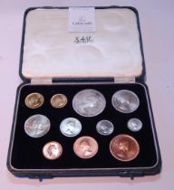 Queen Elizabeth II South Africa 1954 proof set to include a gold £1 coin, 8g, ½ gold coin, 4g, and