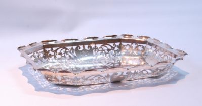 Silver fruit dish, rectangular, with cut corners, pierced with scrolls, Sheffield 1904, 27cm, 307g