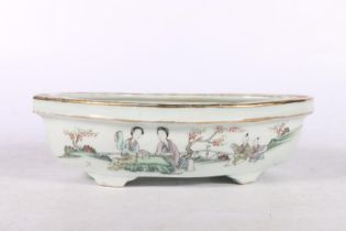Chinese porcelain oval fruit dish decorated with figures at tea in a garden, character marks to