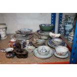 Assorted ceramics to include blue and white, Chinese export, Japanese, Imari, etc.