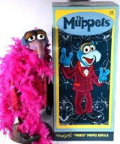 The Muppets: Photo Puppet replica, The Great Gonzo, boxed, puppet measures 63cm tall.