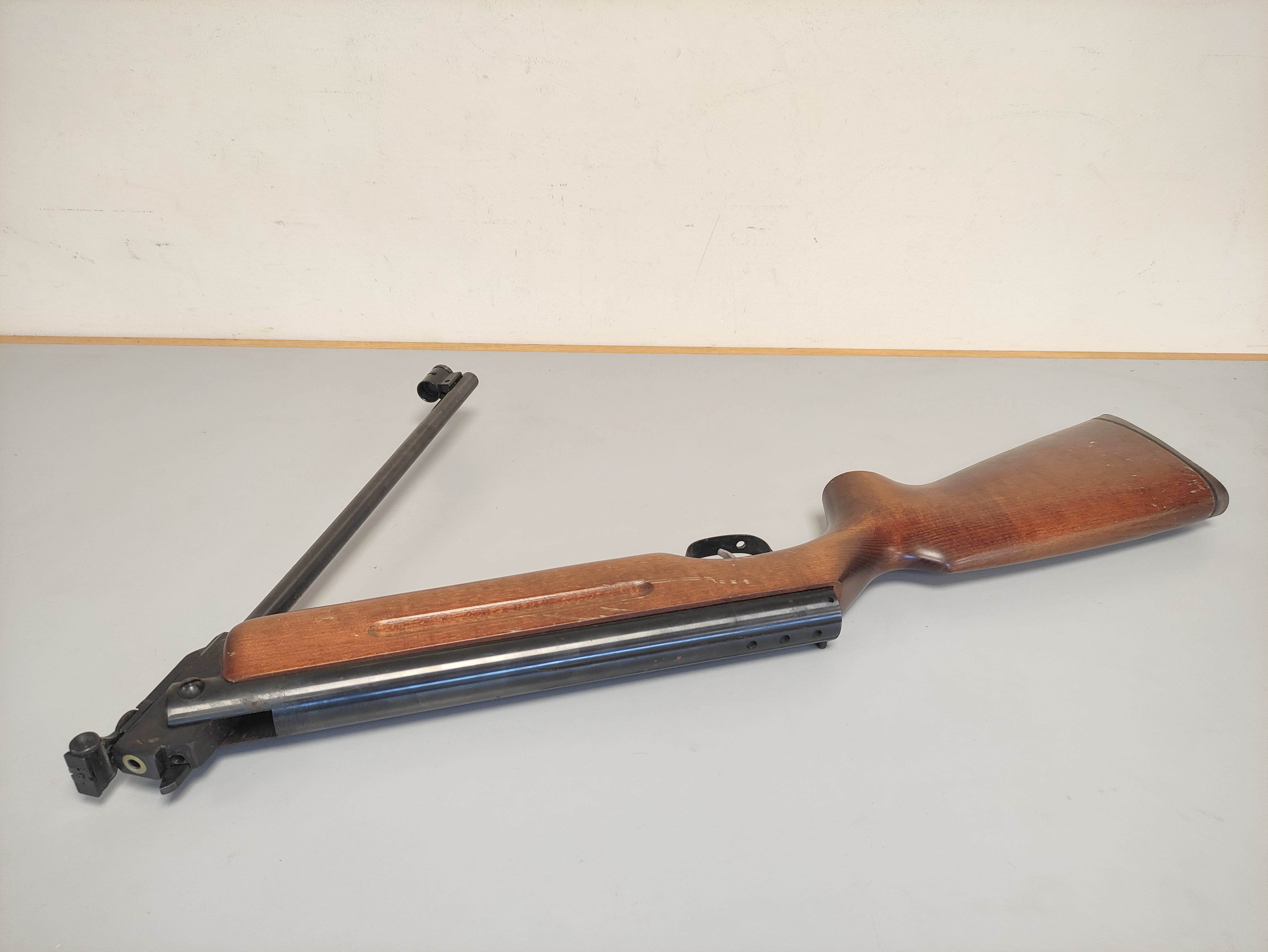 WEIHRAUCH HW35K Kal 5.5 .22 break barrel air rifle serial no 1431511 with ring sight. - Image 5 of 6