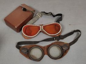 WW2 era British folding MT dispatch rider / tanker coated goggles complete with case. Also another
