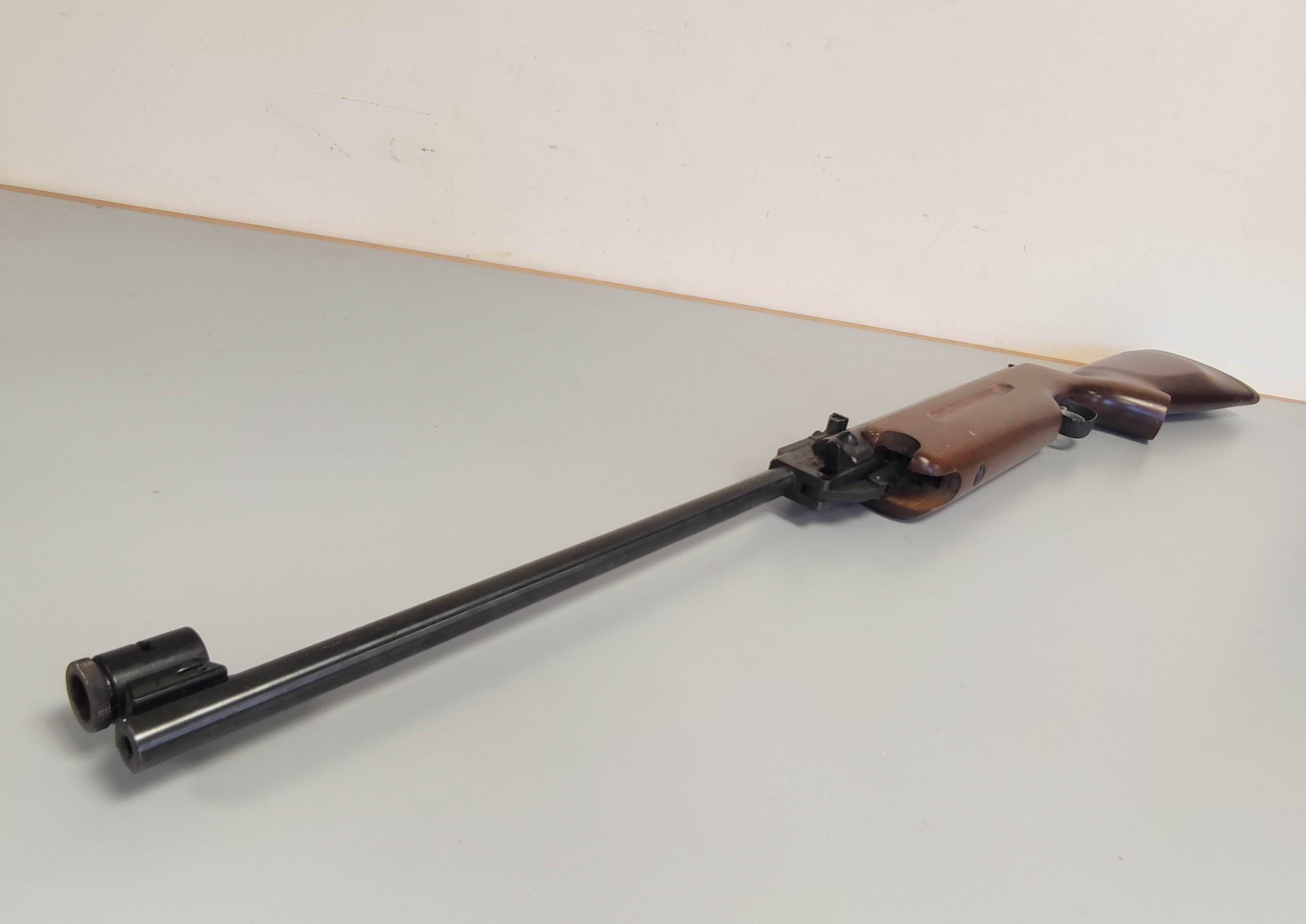 WEIHRAUCH HW35K Kal 5.5 .22 break barrel air rifle serial no 1431511 with ring sight. - Image 2 of 6
