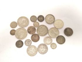 World silver coins to include 1910 florin, USA 1854 25c, 1946 New Zealand halfcrown, etc 135g