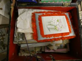 Victorian Scraps, Cards & Gift Boxes.  An attractive collection of loose chromolitho & other