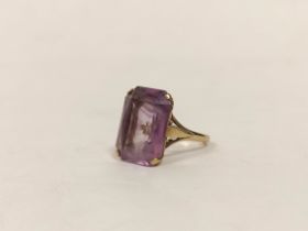 Pink quartz ring in 9ct gold.