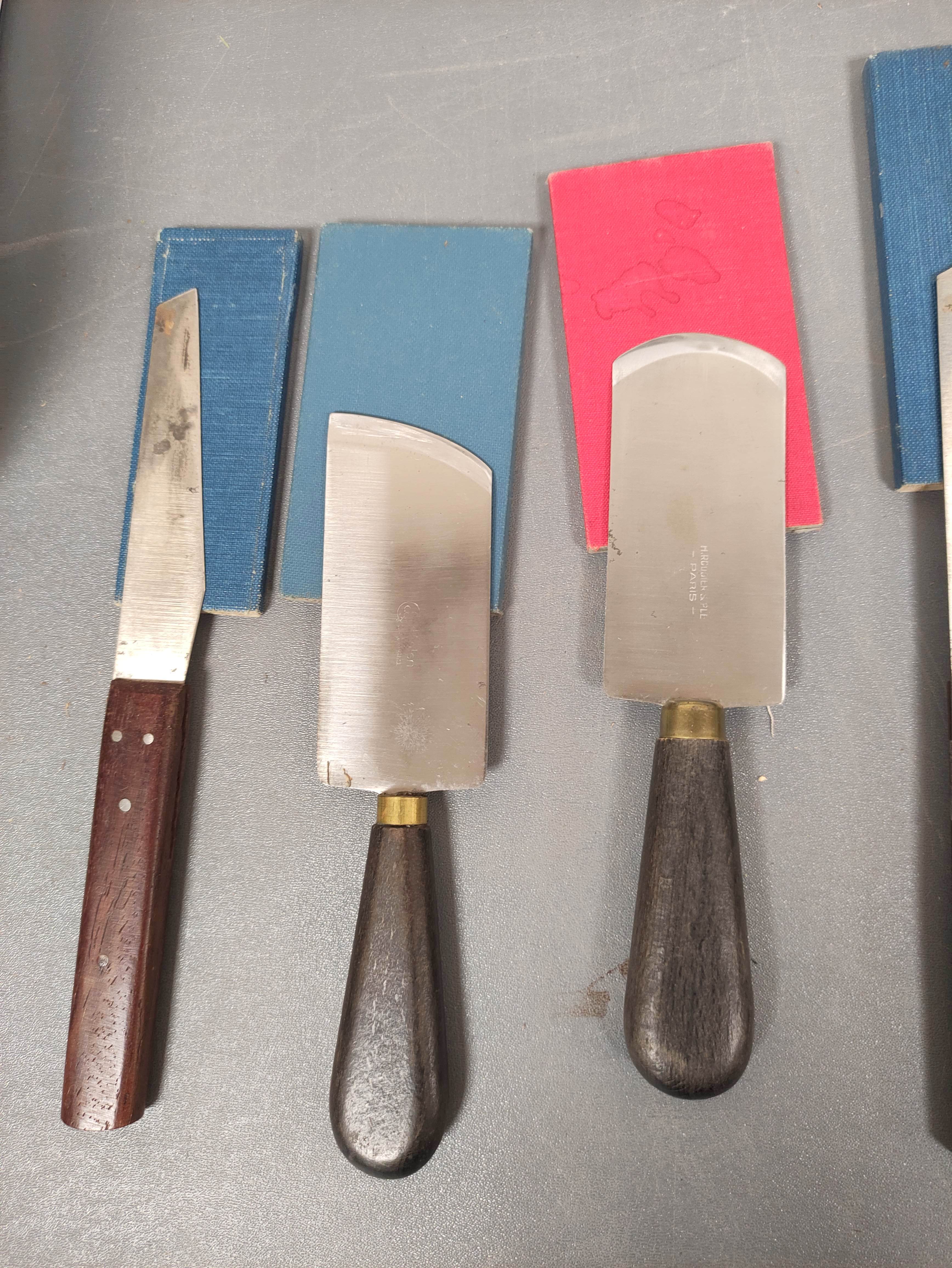 Bookbinding tools to include typeset holder, gilding spatula, doming hammer, Arkansas stone. - Image 4 of 7