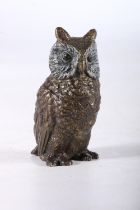 Austrian cast bronze model of an owl, Bergman mark towards the owls foot, 7cm tall.
