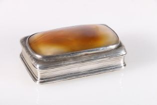 Georgian antique parcel gilt silver snuff box of rectangular form, the top with large oval