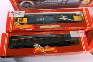 Hornby OO gauge model railways including R320 Class 5 4-6-0 tender locomotive 5138 LMS black