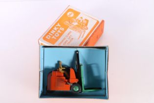 Dinky Supertoys 972 20-ton lorry mounted crane Coles, boxed, 14C Coventry Climax Fork Lift Truck