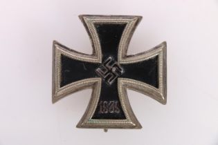 Nazi German Third Reich WWII black iron cross of 1st class type with pin back.
