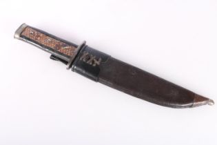 Hunting knife with Damascus steel blade and leather and snakeskin hilt, blade length 18cm, knife