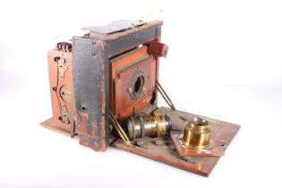 Early 20th century wooden late camera body.