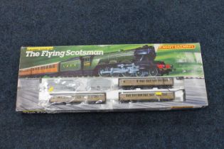 Hornby OO gauge model railways R778 The Flying Scotsman electric train set with 4-6-2 Flying