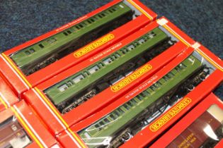 Hornby OO gauge model railways to include R162 SR composite coach olive green, R174 SR bogie luggage