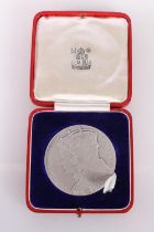 George V silver jubilee medal 1935, larger size 55mm diameter, struck in silver, in fitted issue