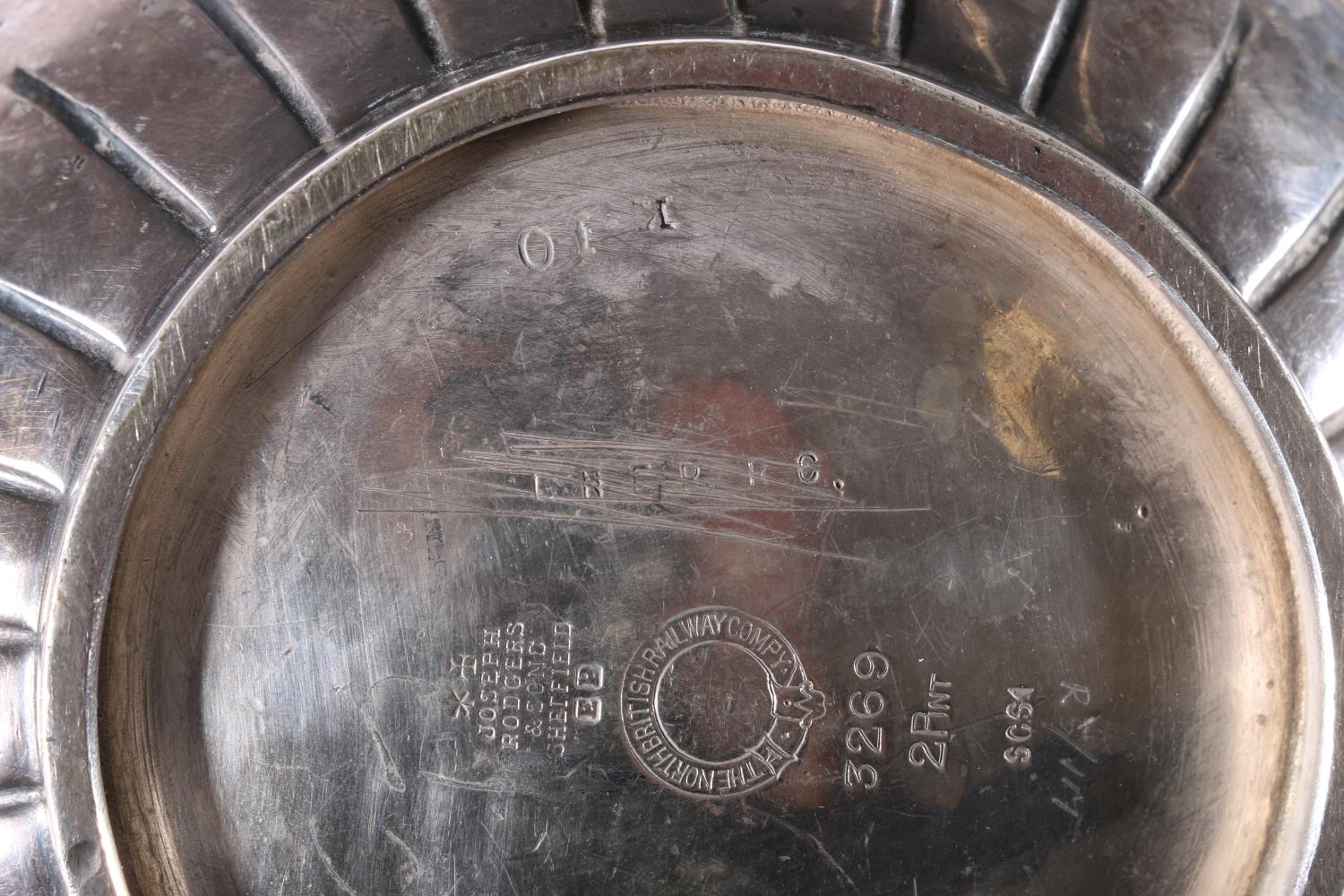 Railway interest, a two pint silver plated hot water pot by Joseph Rodgers & Sons of Sheffield - Image 5 of 6