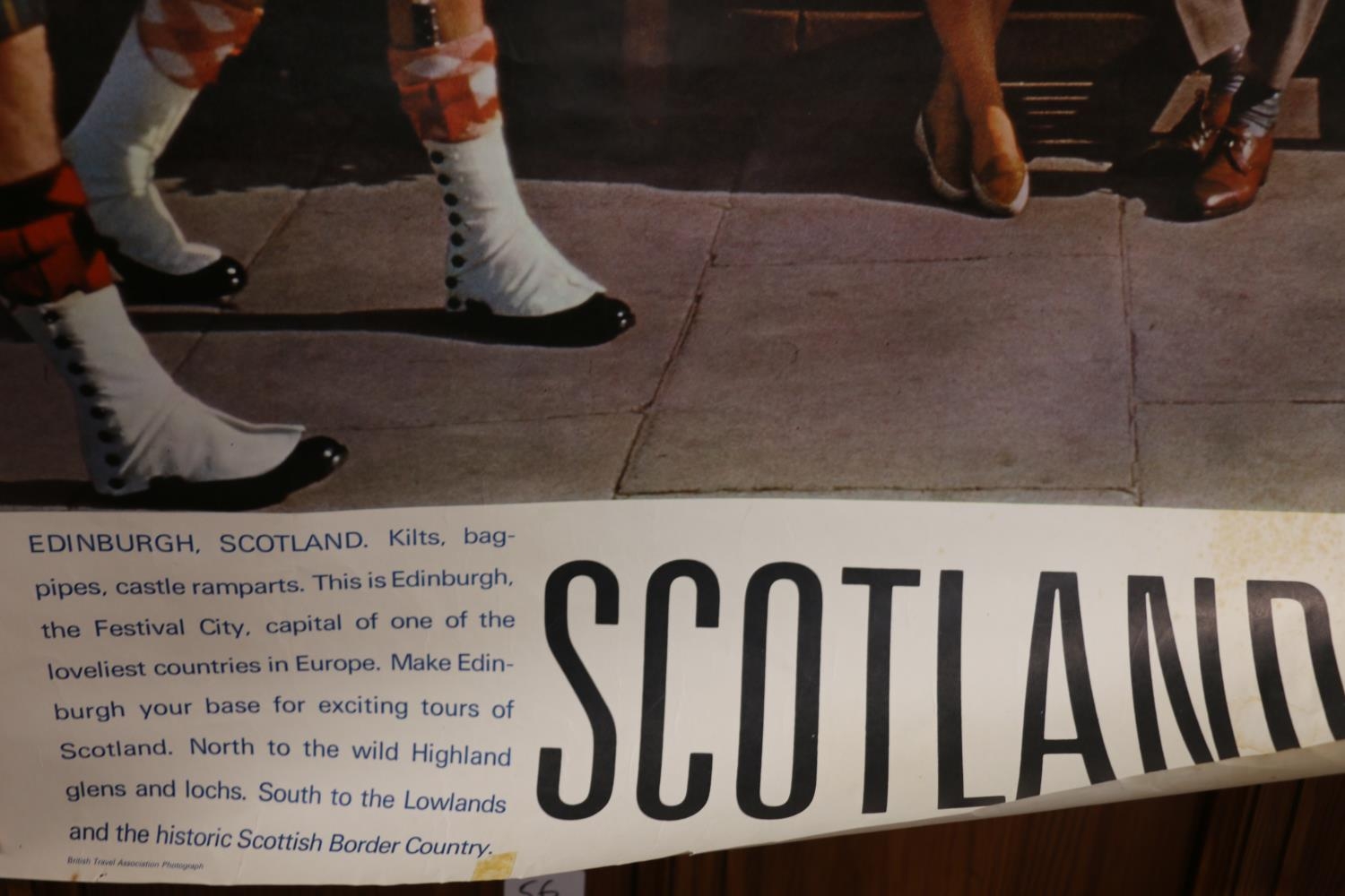 Vintage travel poster 'Scotland, Kilts, Bagpipes, Castle Ramparts', published by The British - Image 2 of 2