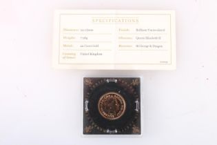 The Royal Mint UNITED KINGDOM Queen Elizabeth II (1952-2022) gold sovereign 2014 in slab with