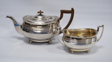 Silver teapot and sugar basin of early 19th century style, Sheffield 1922, 1,042g.