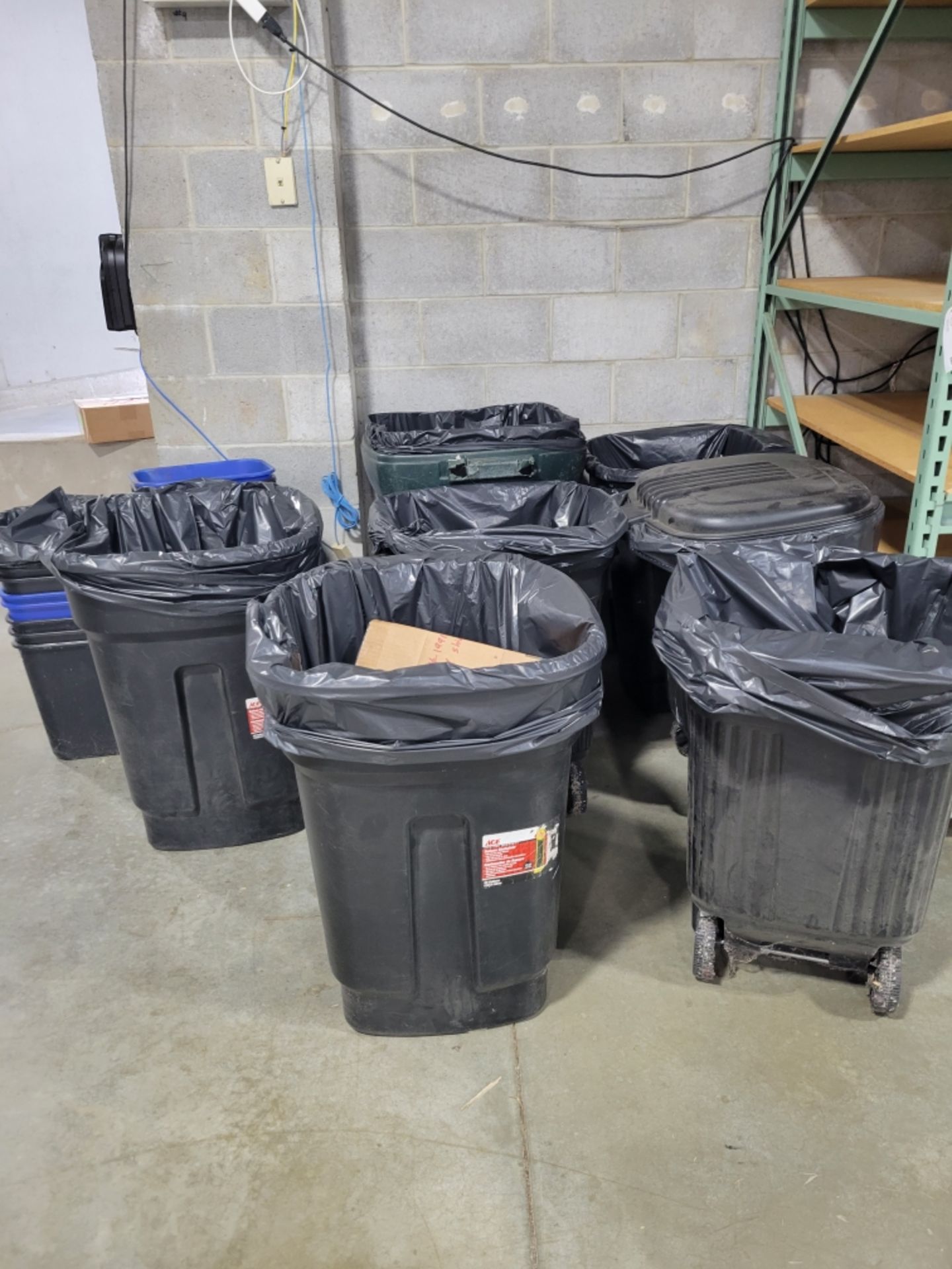 Lot of (7) trash cans