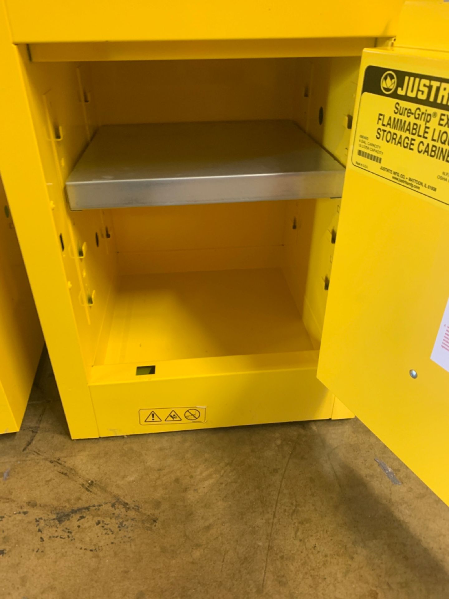 JustRite Flammable Liquid Storage Cabinet - Image 3 of 3